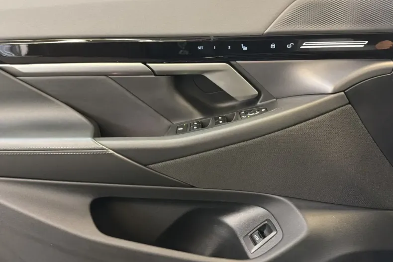 BMW 520 (Seria 5) din 2024 cu 13.990 km - oferta BMW194025 - foto 15