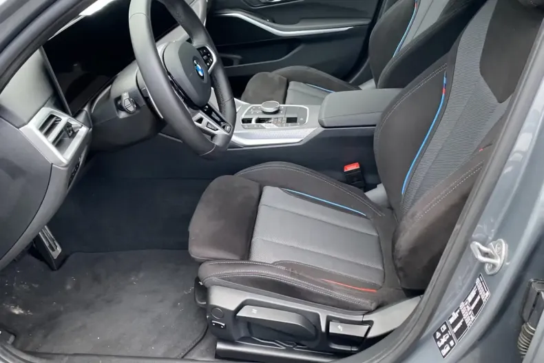 BMW 330 (Seria 3) din 2024 cu 8.400 km - oferta BMW194027 - foto 7