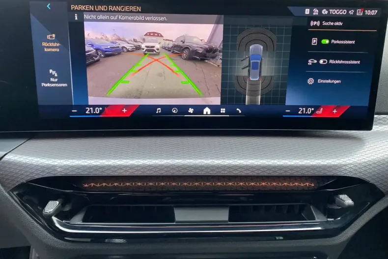 BMW 330 (Seria 3) din 2024 cu 8.400 km - oferta BMW194027 - foto 10