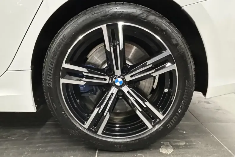 BMW 330 (Seria 3) din 2025 cu 25.100 km - oferta BMW194029 - foto 10