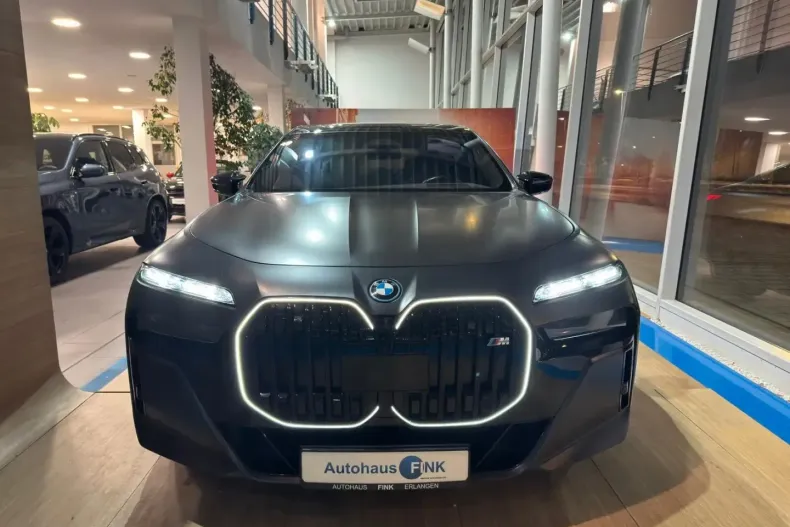 BMW M760 (Seria 7) din 2023 cu 73.441 km - oferta BMW194030 - foto 3