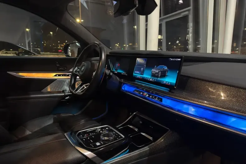 BMW M760 (Seria 7) din 2023 cu 73.441 km - oferta BMW194030 - foto 11