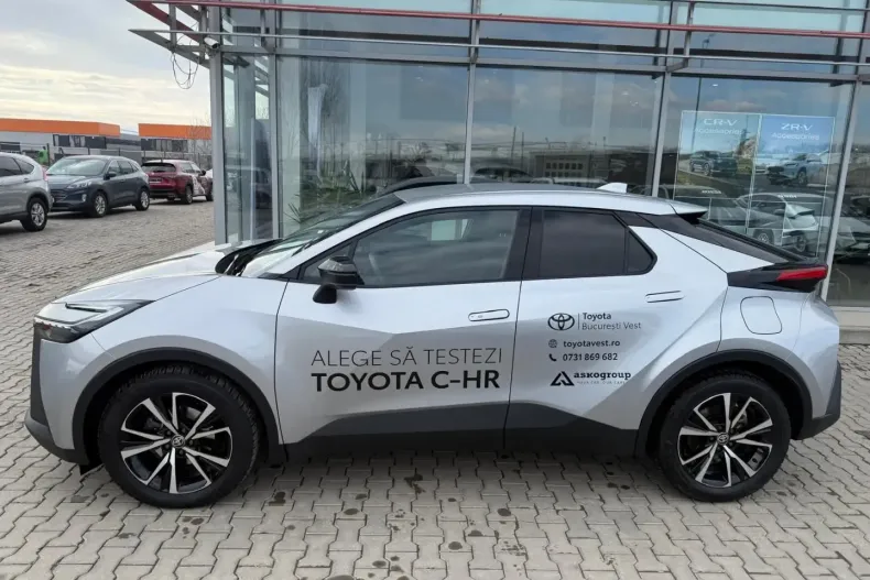 Toyota C-HR din 2025 cu 8.274 km - oferta TOY194035 - foto 3