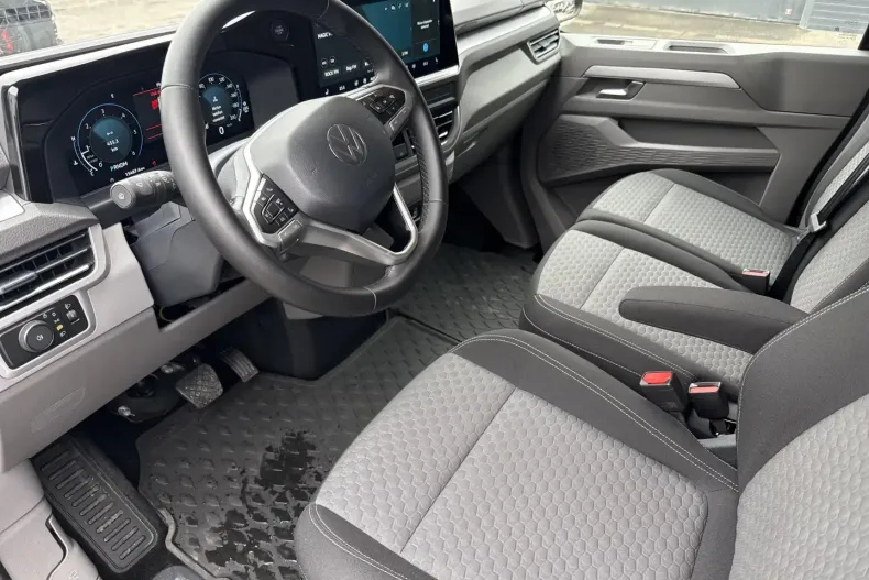 Volkswagen T7 Caravelle din 2025 cu 15.500 km - oferta VOL194037 - foto 9