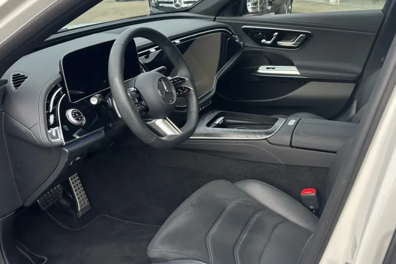Mercedes-Benz E 450 (Clasa E) din 2025 cu 14.500 km - oferta MER194044 - foto 11