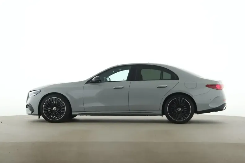 Mercedes-Benz E 400 (Clasa E) din 2023 cu 31.100 km - oferta MER194050 - foto 2