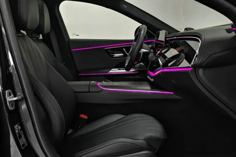 Mercedes-Benz E 300 (Clasa E) din 2025 cu 18.900 km - oferta MER194051 - foto 16