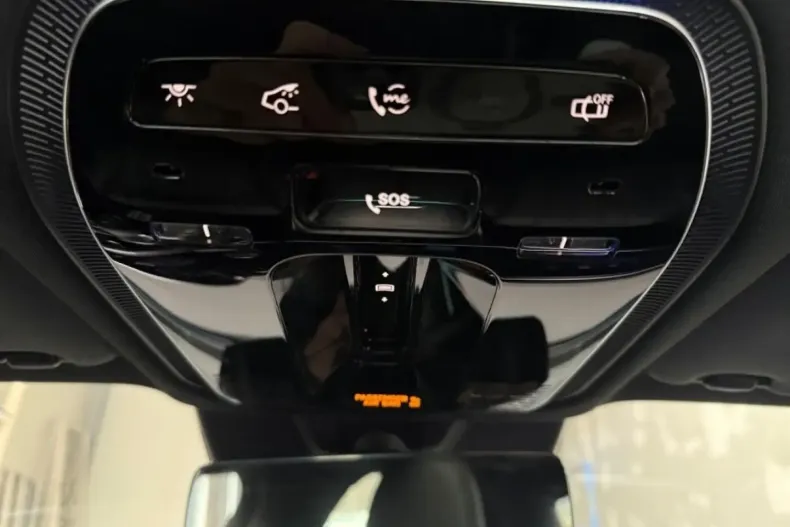 Mercedes-Benz E 300 (Clasa E) din 2023 cu 4.900 km - oferta MER194054 - foto 17