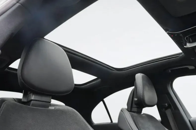 Mercedes-Benz E 300 (Clasa E) din 2024 cu 71.200 km - oferta MER194055 - foto 7