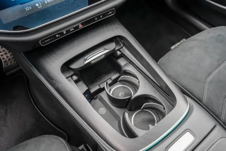 Mercedes-Benz E 300 (Clasa E) din 2024 cu 71.200 km - oferta MER194055 - foto 13