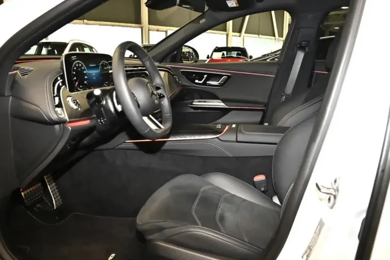 Mercedes-Benz E 300 (Clasa E) din 2025 cu 9.989 km - oferta MER194056 - foto 7