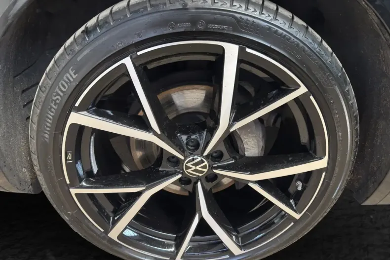 Volkswagen Touareg din 2024 cu 17.272 km - oferta VOL194066 - foto 4