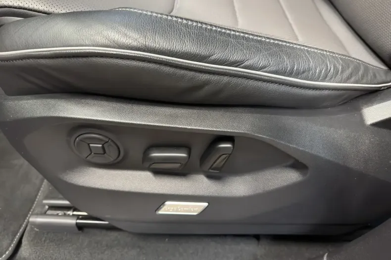 Volkswagen Touareg din 2024 cu 17.272 km - oferta VOL194066 - foto 13