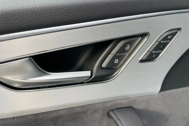 Audi SQ8 din 2023 cu 27.600 km - oferta AUD194067 - foto 13