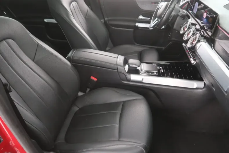 Mercedes-Benz EQB din 2022 cu 54.600 km - oferta MER194069 - foto 9