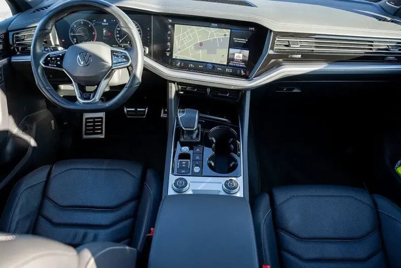 Volkswagen Touareg din 2022 cu 79.592 km - oferta VOL194075 - foto 6