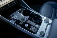 Volkswagen Touareg din 2022 cu 79.592 km - oferta VOL194075 - foto 8