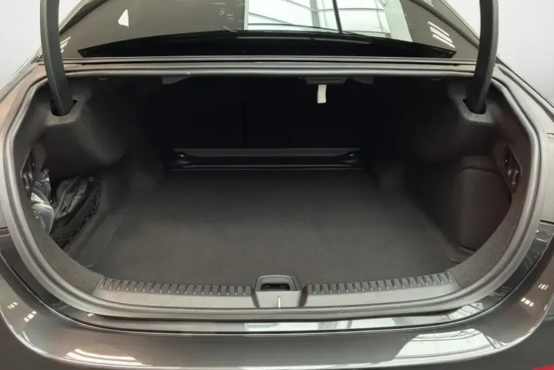 Mercedes-Benz E 200 (Clasa E) din 2024 cu 7.100 km - oferta MER194077 - foto 14