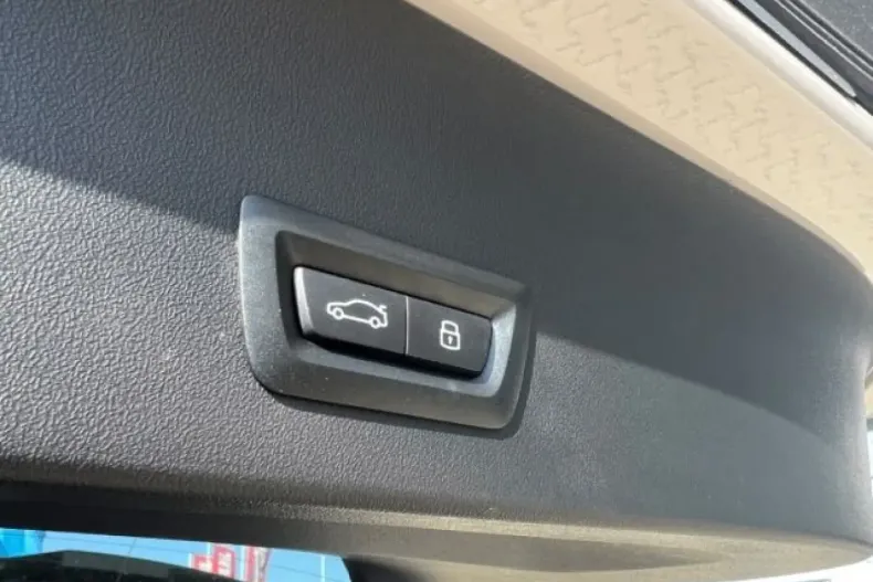 BMW X3 M50 (Seria X) din 2024 cu 14.086 km - oferta BMW194080 - foto 14