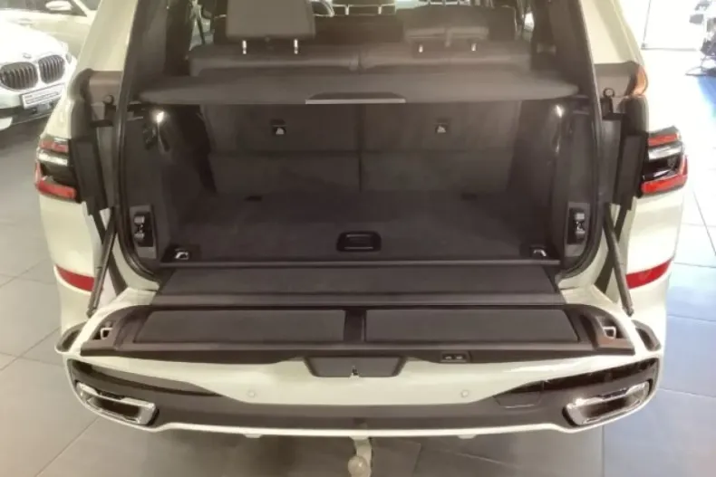 BMW X7 (Seria X) din 2024 cu 34.200 km - oferta BMW194081 - foto 5