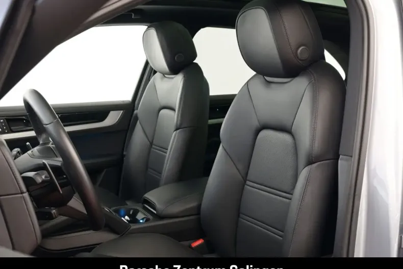 Porsche Cayenne din 2024 cu 23.835 km - oferta POR194082 - foto 16