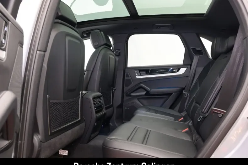 Porsche Cayenne din 2024 cu 23.835 km - oferta POR194082 - foto 18