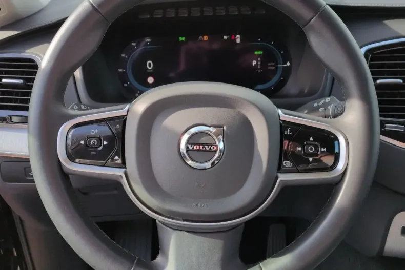 Volvo XC90 din 2023 cu 46.646 km - oferta VOL194087 - foto 6