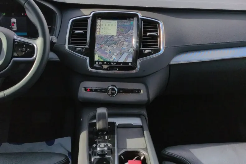 Volvo XC90 din 2023 cu 46.646 km - oferta VOL194087 - foto 11