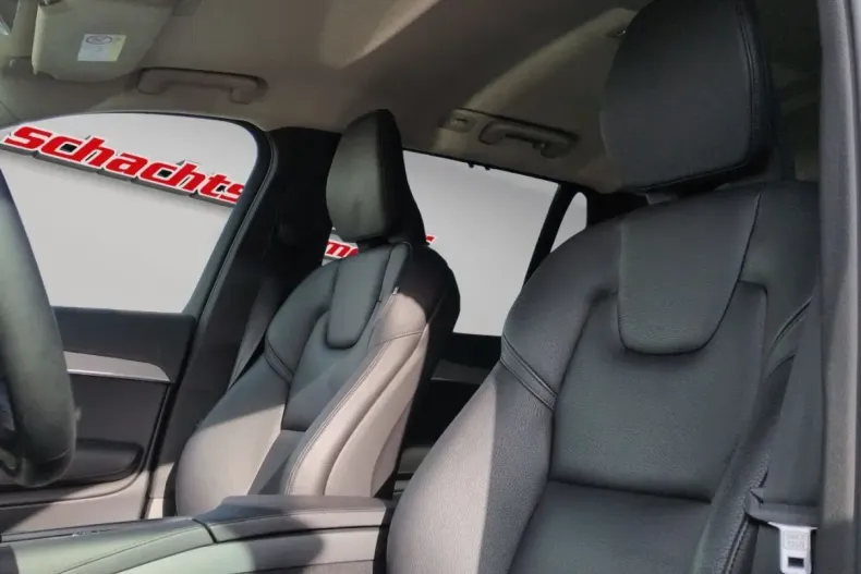 Volvo XC90 din 2023 cu 46.646 km - oferta VOL194087 - foto 17