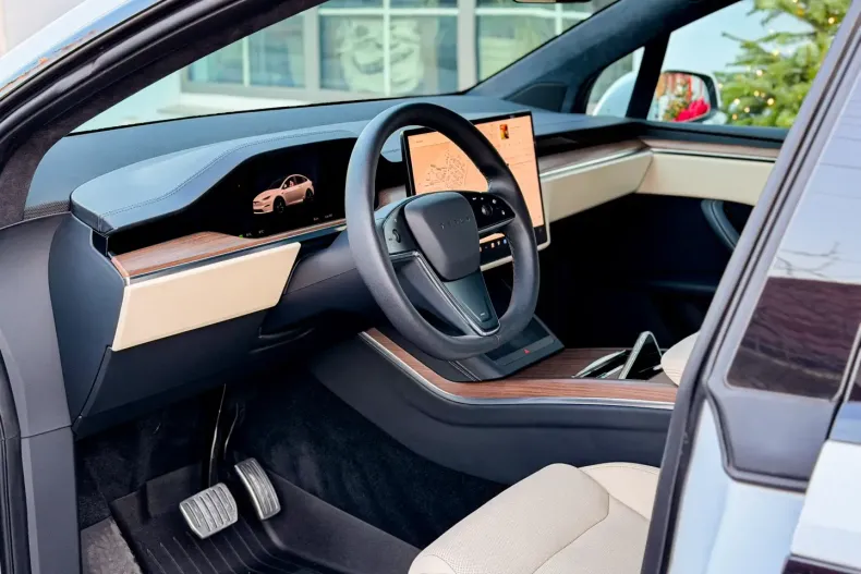 Tesla Model X din 2023 cu 23.900 km - oferta TES194097 - foto 3