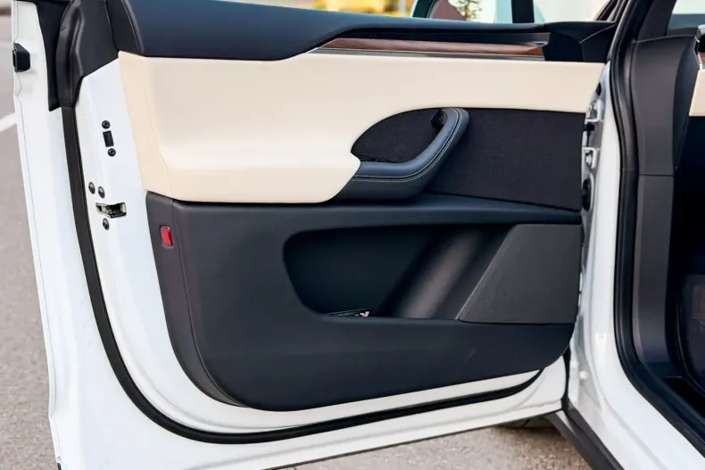 Tesla Model X din 2023 cu 23.900 km - oferta TES194097 - foto 16