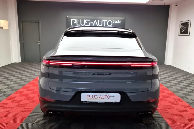 Porsche Cayenne Coupe din 2023 cu 33.900 km - oferta POR194106 - foto 6