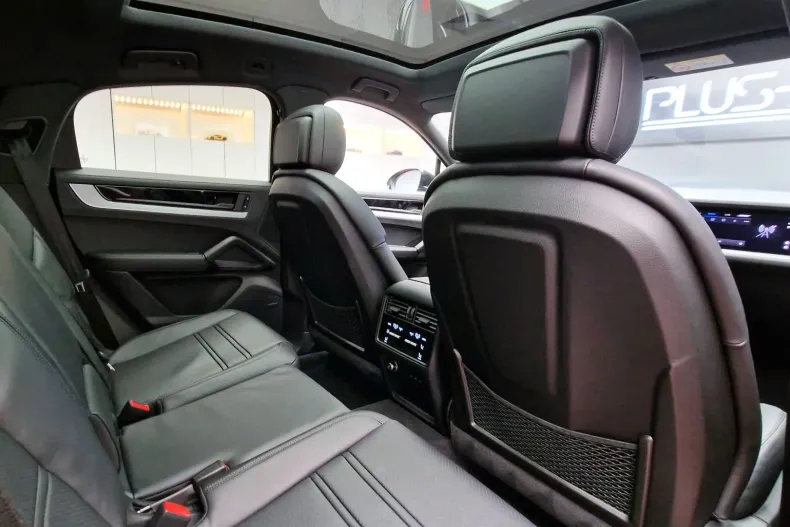 Porsche Cayenne Coupe din 2023 cu 33.900 km - oferta POR194106 - foto 20
