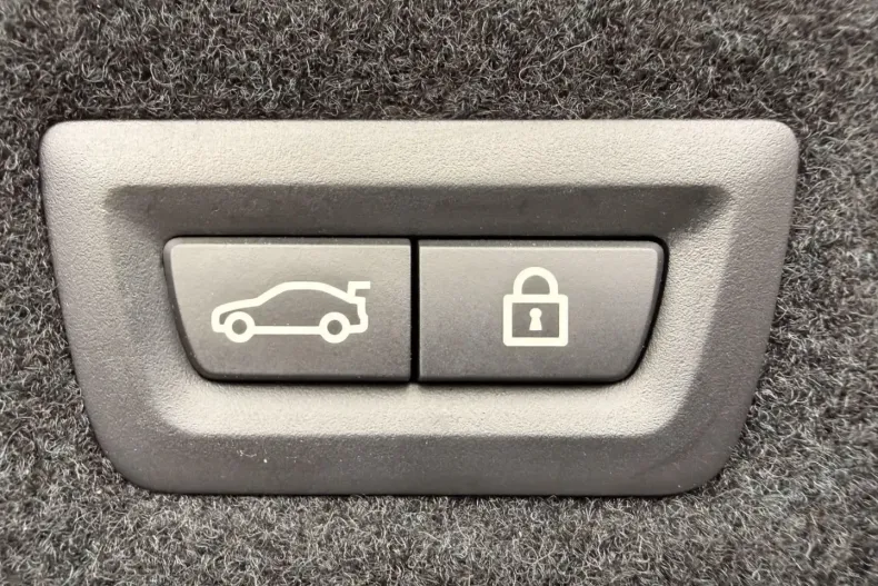 BMW 840 (Seria 8) din 2023 cu 42.199 km - oferta BMW194110 - foto 25