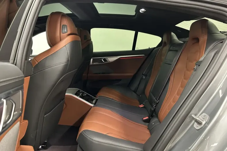 BMW 840 (Seria 8) din 2022 cu 26.195 km - oferta BMW194111 - foto 15