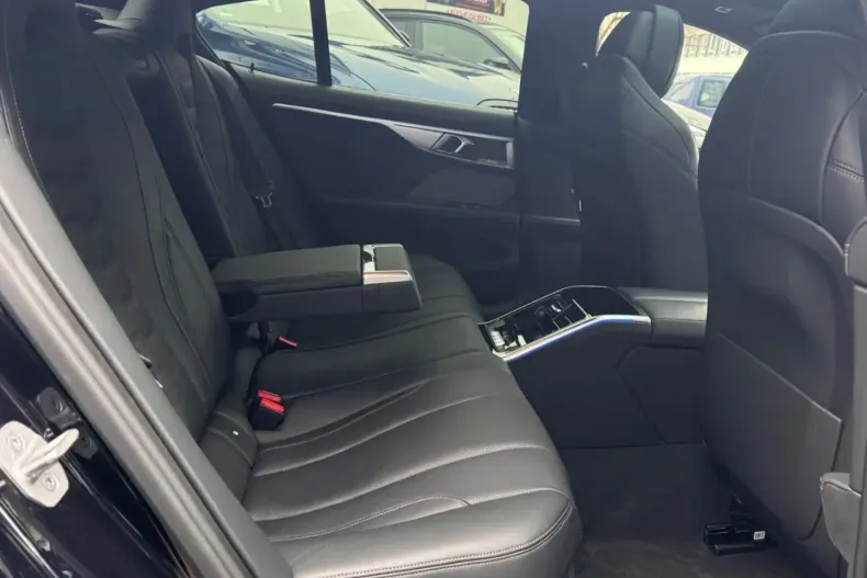 BMW 840 (Seria 8) din 2023 cu 56.952 km - oferta BMW194112 - foto 15