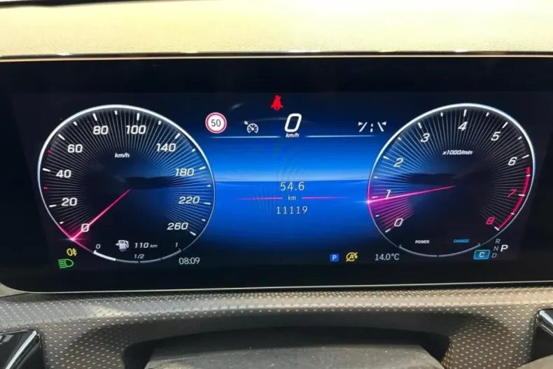 Mercedes-Benz A 200 (Clasa A) din 2024 cu 11.119 km - oferta MER194120 - foto 9