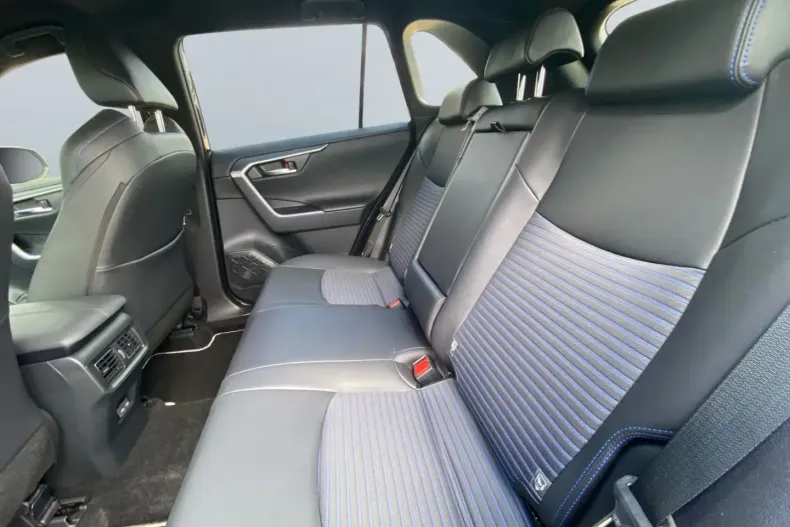 Toyota RAV4 din 2025 cu 29.657 km - oferta TOY194122 - foto 14