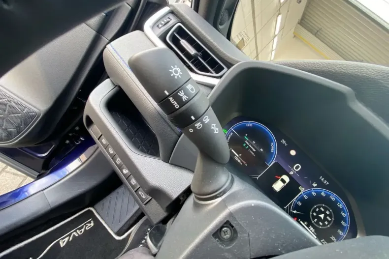 Toyota RAV4 din 2025 cu 29.657 km - oferta TOY194122 - foto 21