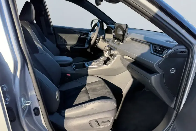 Toyota RAV4 din 2024 cu 38.244 km - oferta TOY194126 - foto 18