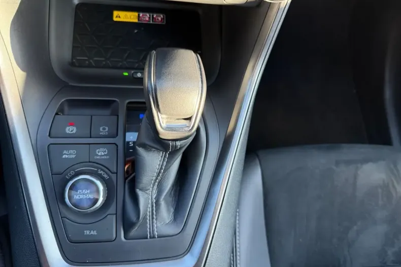 Toyota RAV4 din 2024 cu 38.244 km - oferta TOY194126 - foto 29