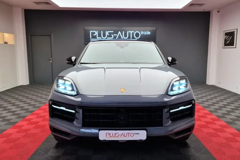 Porsche Cayenne din 2023 cu 33.900 km - oferta POR194129 - foto 3