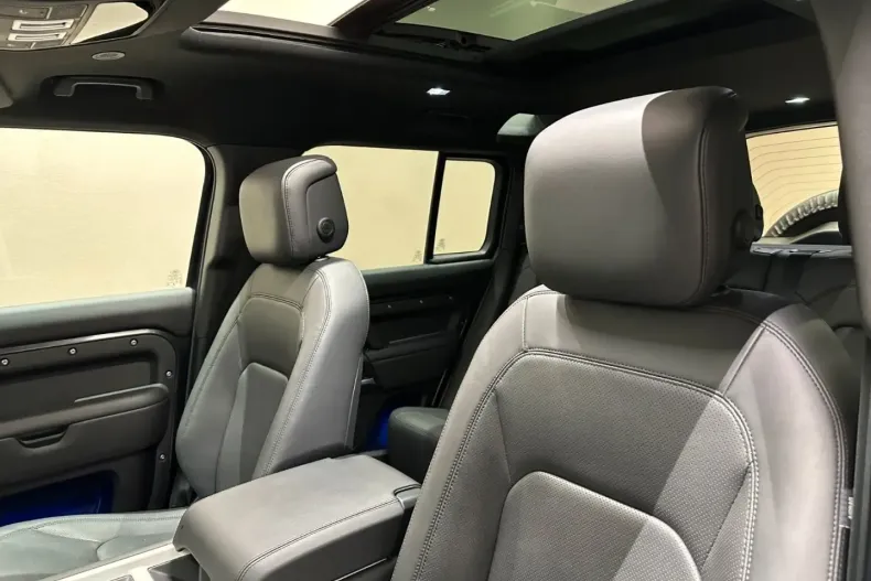 Land Rover Defender din 2025 cu 8.000 km - oferta LAN194131 - foto 9