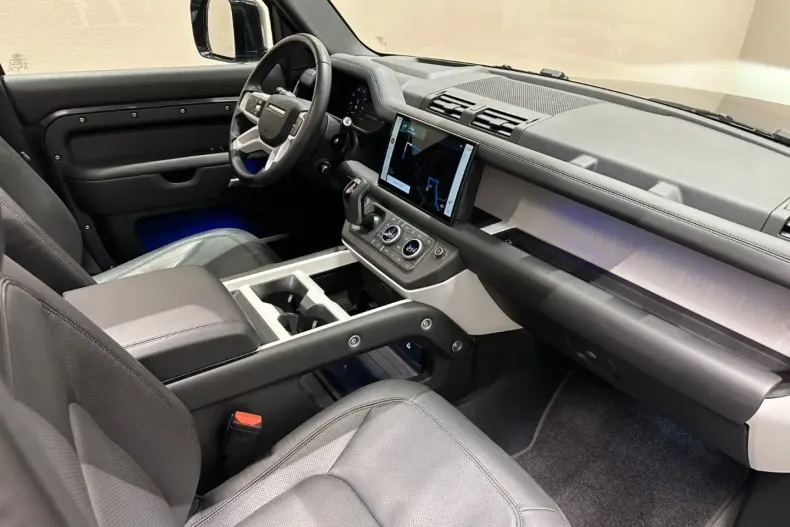 Land Rover Defender din 2025 cu 8.000 km - oferta LAN194131 - foto 21
