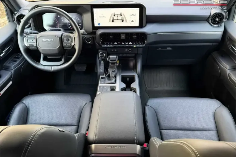 Toyota Land Cruiser din 2024 cu 5.500 km - oferta TOY194139 - foto 7