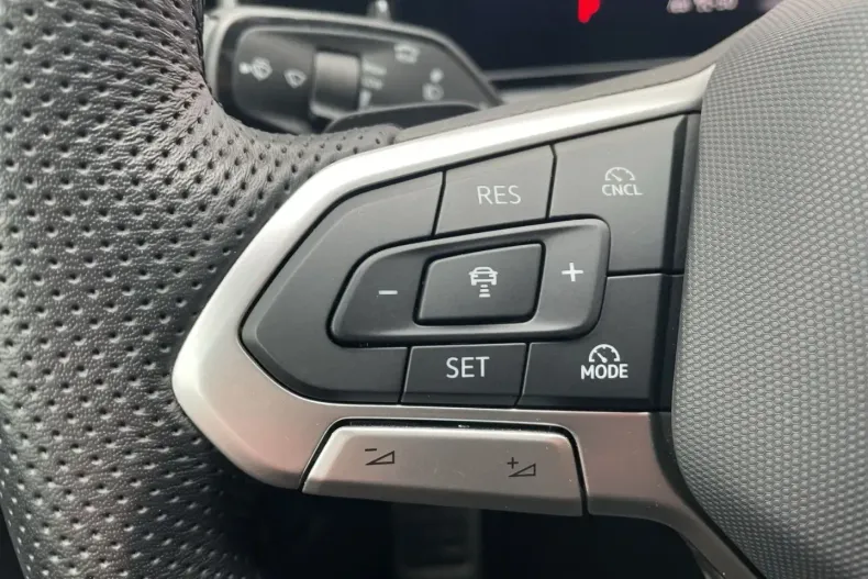 Volkswagen Tiguan din 2024 cu 17.996 km - oferta VOL194145 - foto 12