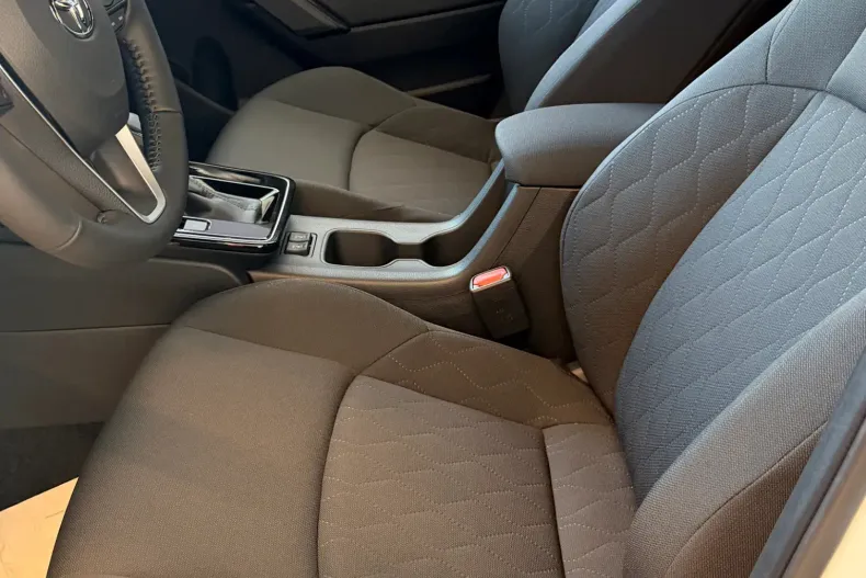Toyota Corolla Cross din 2025 cu 5 km - oferta TOY194151 - foto 10