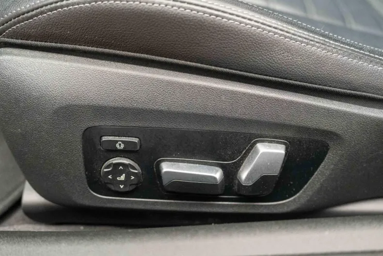 BMW M4 (Seria 4) din 2022 cu 43.500 km - oferta BMW194152 - foto 18