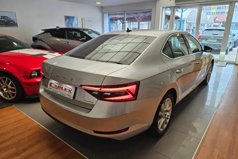 Skoda Superb din 2021 cu 89.400 km - oferta SKO194159 - foto 5