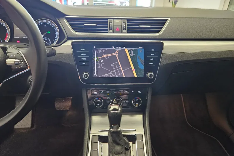 Skoda Superb din 2021 cu 89.400 km - oferta SKO194159 - foto 25